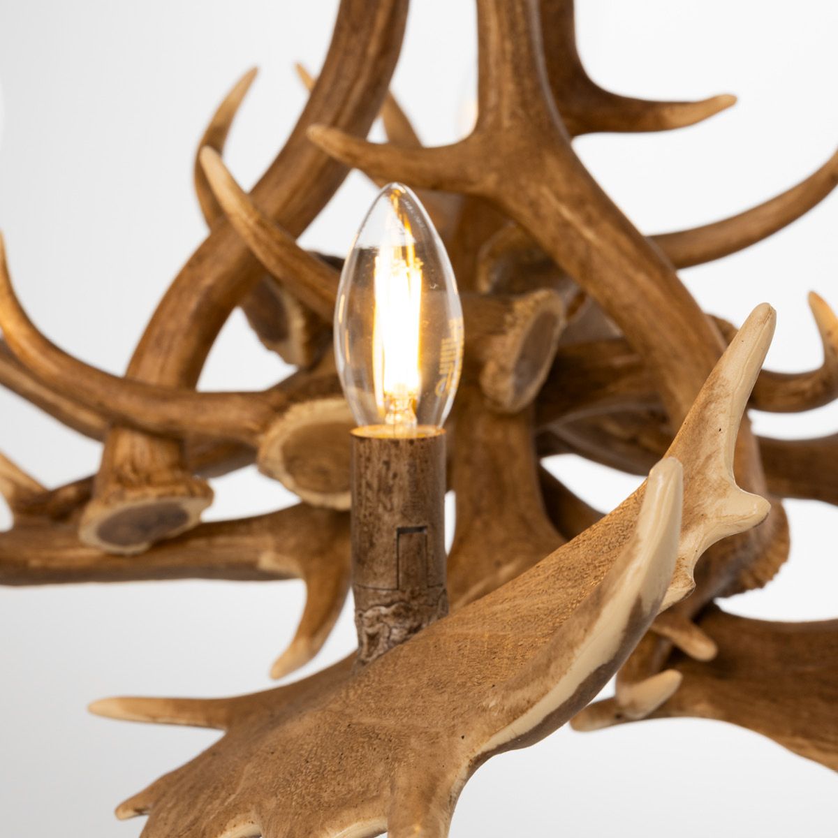 Røros gevir taklampe - 6 gevir, 6 lys (ø85x48)