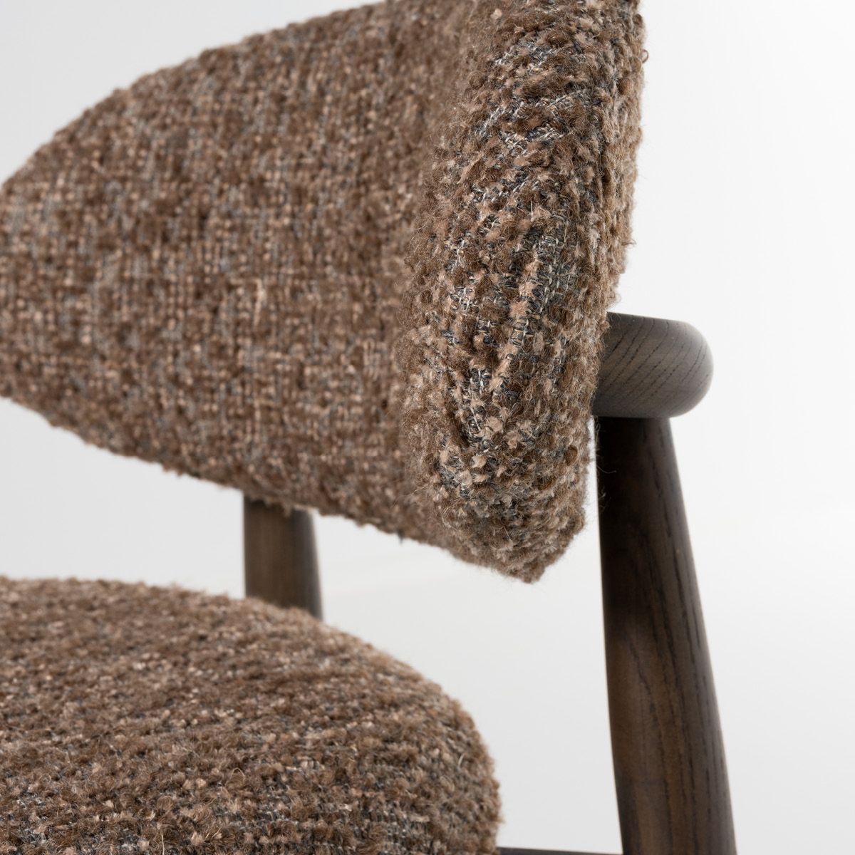 Malmø barstol heltre røkt eik (stoff Nova brun melert)